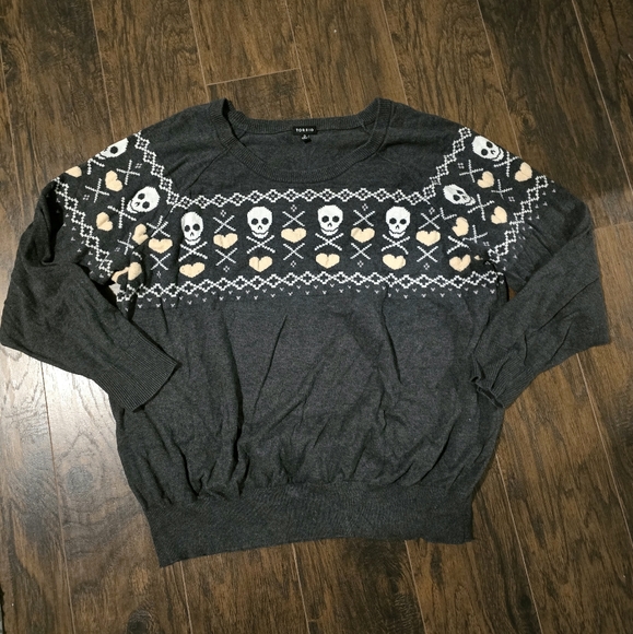 Torrid | Skulls & Hearts Sweater Size 3 - Picture 1 of 3